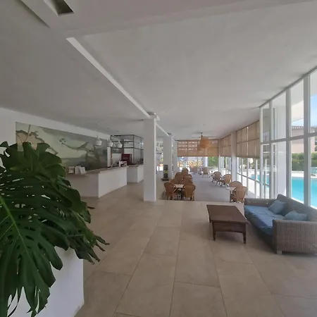 Martha's Aparthotel Palmanova